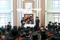 🌴בצל הקודש 🌴
רבינו שליט"א ביים מסיבת לחיים נאך תפי