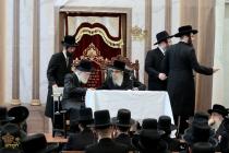 🌴בצל הקודש 🌴
רבינו שליט"א ביים מסיבת לחיים נאך תפי