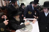 🌴בצל הקודש 🌴
רבינו שליט"א ביים פארטיילן מטבעות ביי