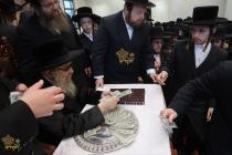 🌴בצל הקודש 🌴
רבינו שליט"א ביים פארטיילן מטבעות ביי