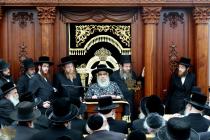 🌴בצל הקודש🌴
רבינו שליט"א ביים משמיע זיין א שיעור ד