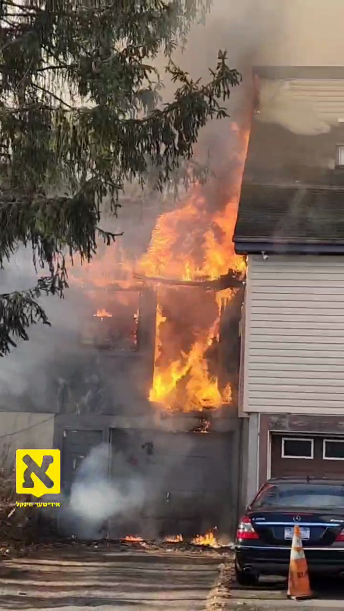 פייער אגענטורן אין ראקלענד קאונטי רעאגירן צו א סטר