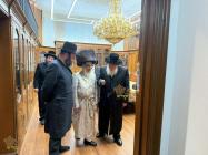 🌴בצל הקודש🌴 
הגה"צ רבי מתתי' דייטש שליט"א - גאב"ד 