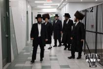 בילדער פונעם באזוך פון הרבני הנגיד הרה"ח ר' יואל ל