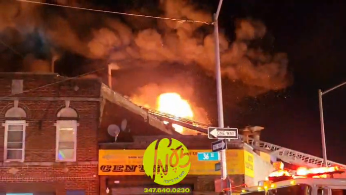 בארא פארק - א העלישע פייער האט די נאכט אויסגעבראכן