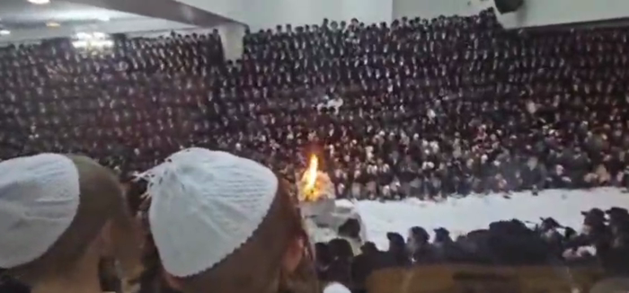 ירושלים - שריפת הפתילות אין חצה"ק תולדות אהרן, היי