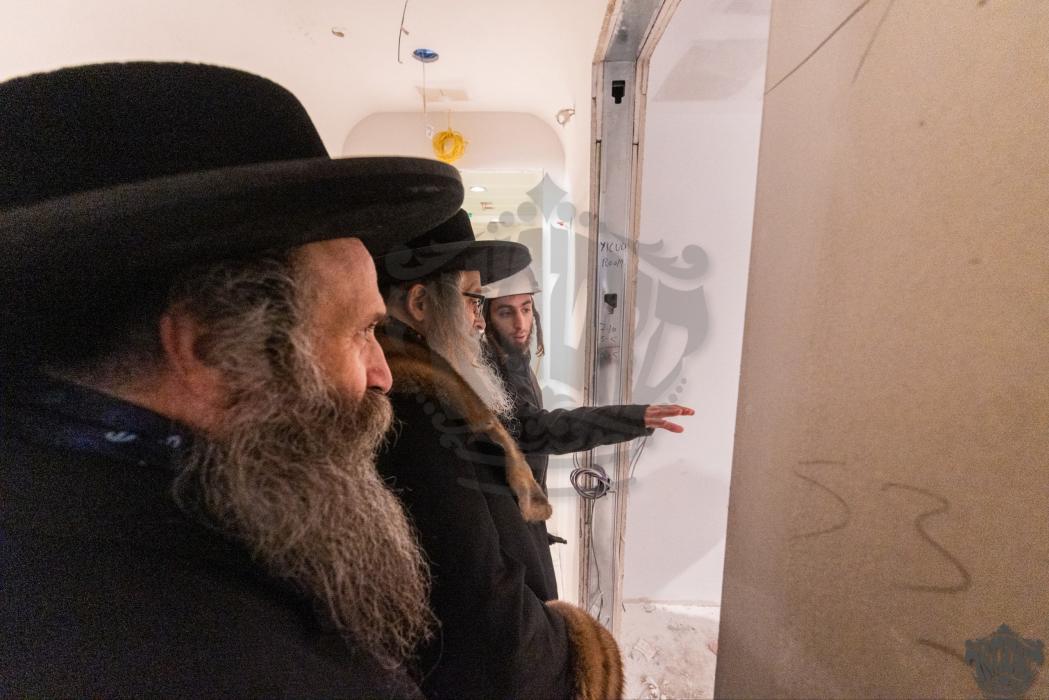 ונהר היוצא מעד״ן להשקות את הגן!

כ״ק מרן אדמו״ר של