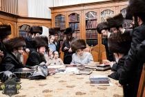 כ''ק רבינו הגה''ק שליט''א ביי התחלת כתיבת ספר תורה