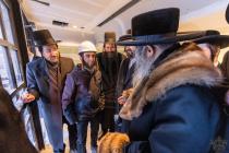 ונהר היוצא מעד״ן להשקות את הגן!

כ״ק מרן אדמו״ר של