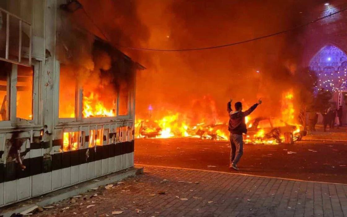 עי-פּי נייעס באריכט אז מער ווי 10,000 מענטשן זענען 