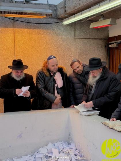 קווינס - דער מוסולמענער העלד אכמעד אל-אכמעד פונעם 