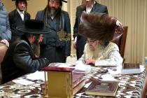 🌴בצל הקודש🌴
הרה"ג ר' אברהם ראבינאוויטש שליט''א חתן