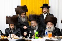 שישו ושמחו בשמחת לומדי תור"ה

הערליכער מעמד שבע בר