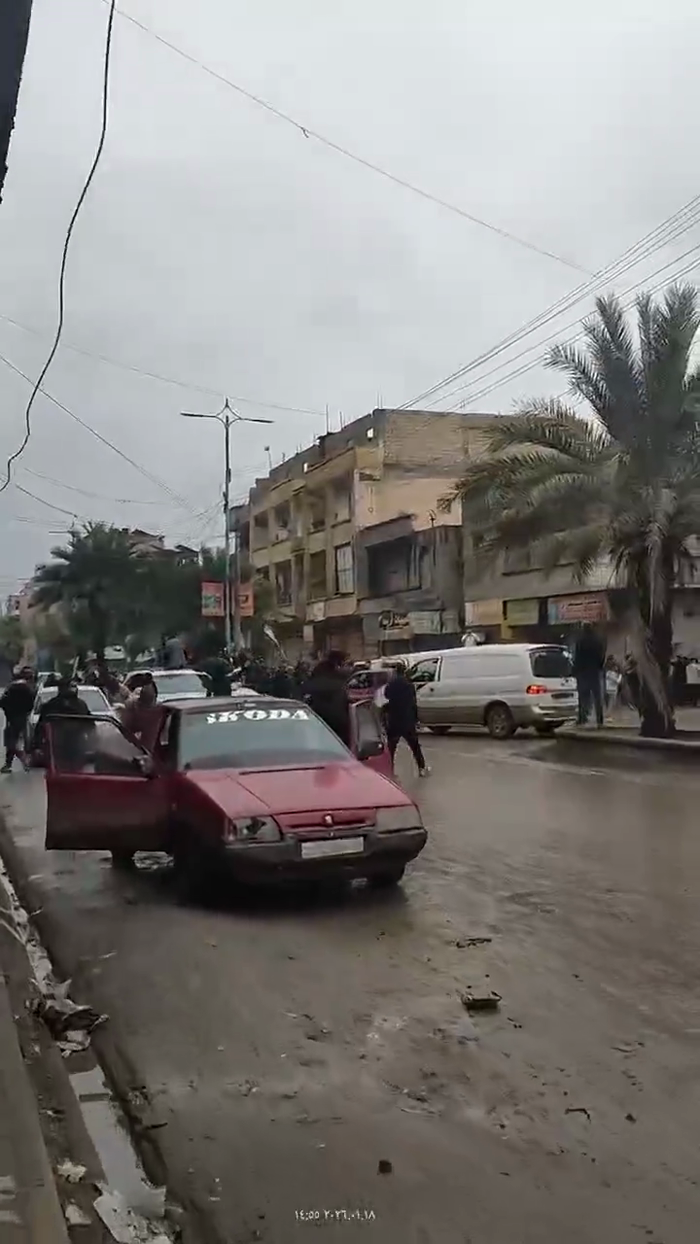 העפטיגע שלאכטן קומען פאר אין ראקא, סיריע און אין א