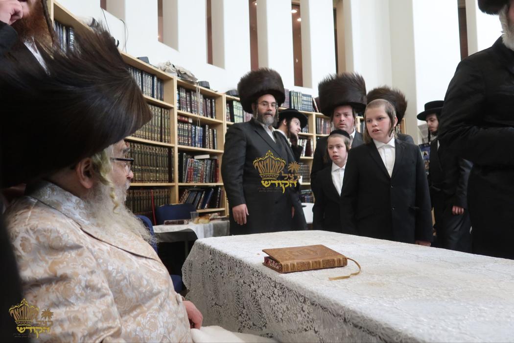 🌴בצל הקודש🌴
רבינו שליט"א ביי אמירת ויתן לך און א ג