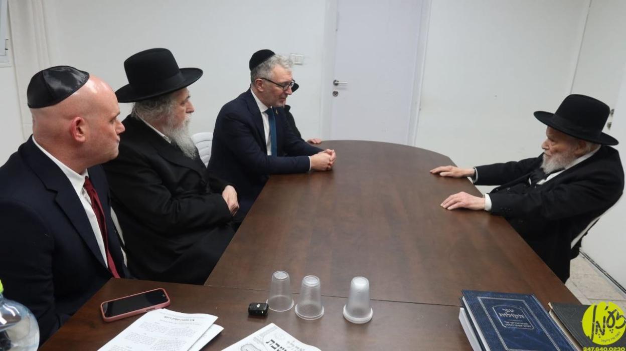 בני ברק - דער בריטישער אמבאסאדאר סיימון וואלטערס ה