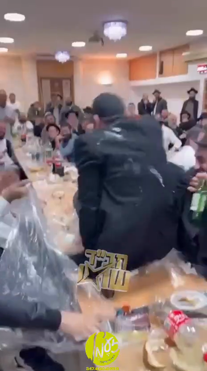 ביי א ליובאוויטשער פארברענג לכבוד י'  שבט.