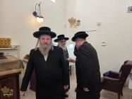 🌴בצל הקודש🌴 
רבינו שליט"א ביי תפילת מנחה און דערנא