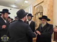כ''ק רבינו הגה''ק שליט''א ביים פארלאזן עיר הנופש פ