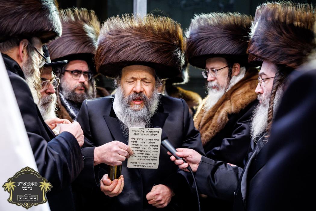 שמחת נישואי הכלה נכדת דור רביעי פון כ''ק רבינו הגה