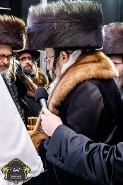 שמחת נישואי הכלה נכדת דור רביעי פון כ''ק רבינו הגה