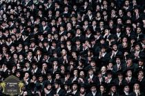 כ''ק רבינו הגה''ק שליט''א ביים שלחן הטהור לכבוד חמ