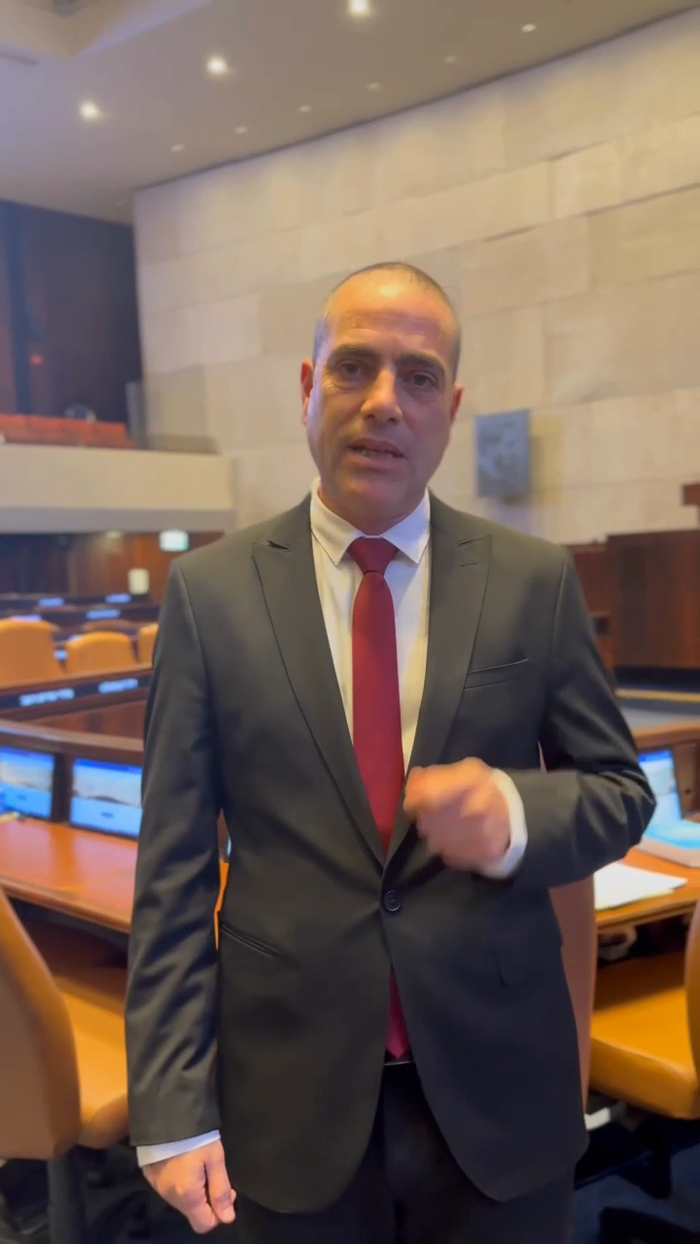 צום ערשטן מאל אין די היסטאריע: צוויי טעראריסטן מיט