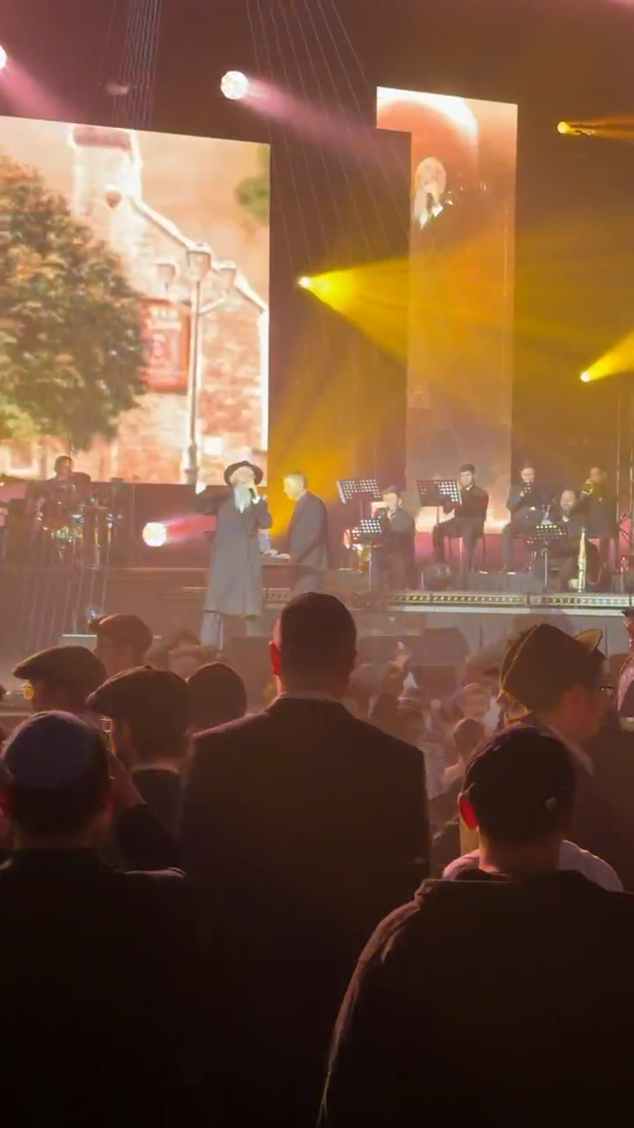 אין מאסקווע, רוסלאנד איז פארגעקומען א מוזיקאלישע ק