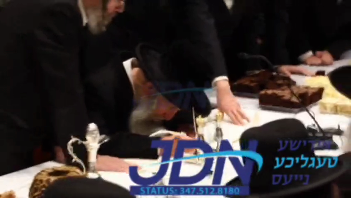 מעמד התחלת כתיבת ס"ת און צאתכם לשלום פאר האדמו"ר מ