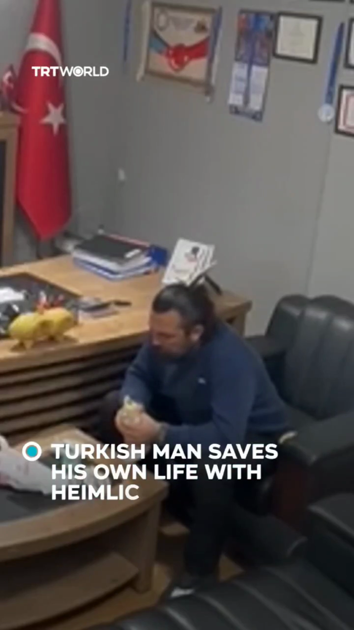 א מעדיקל ארבעטער אין טערקיי, האט געראטעוועט זיין א