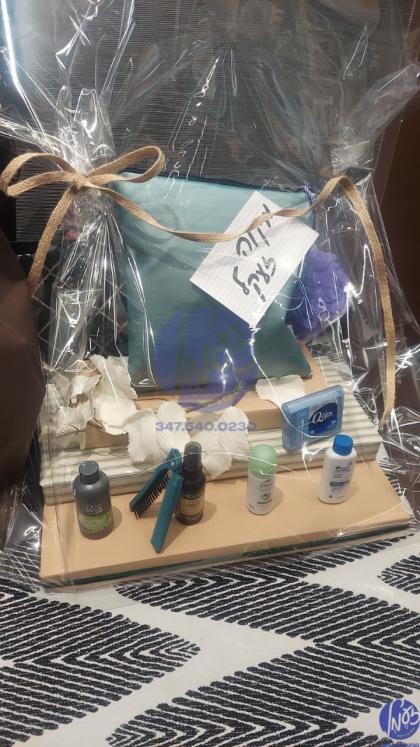 בילד: קריעטיווע בר מצווה געשאנק.