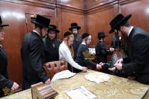 🌴בצל הקודש🌴 
רבינו שליט"א ביים פארטיילן מטבעות פאר