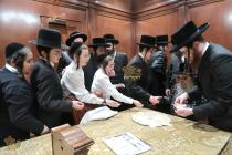 🌴בצל הקודש🌴 
רבינו שליט"א ביים פארטיילן מטבעות פאר