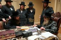 🌴בצל הקודש🌴 
הר"ר שמעון שישא שליט"א - ראש המצילים 