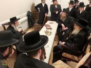 🌴בצל הקודש🌴
רבינו שליט''א אויף ניחום אבילים ביי חת