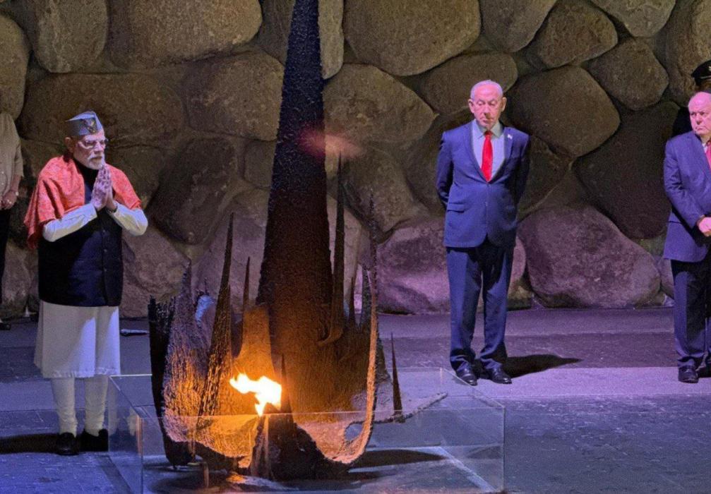 אינדיע'ס פריים מיניסטער נאראנדי מאדי אינאיינעם מיט