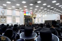 🌴בצל הקודש🌴 
רבינו שליט"א ביים משמיע זיין דב"ק ודב