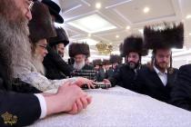 🌴בצל הקודש🌴 
רבינו שליט"א ביים מלוה מלכה פאר די תו