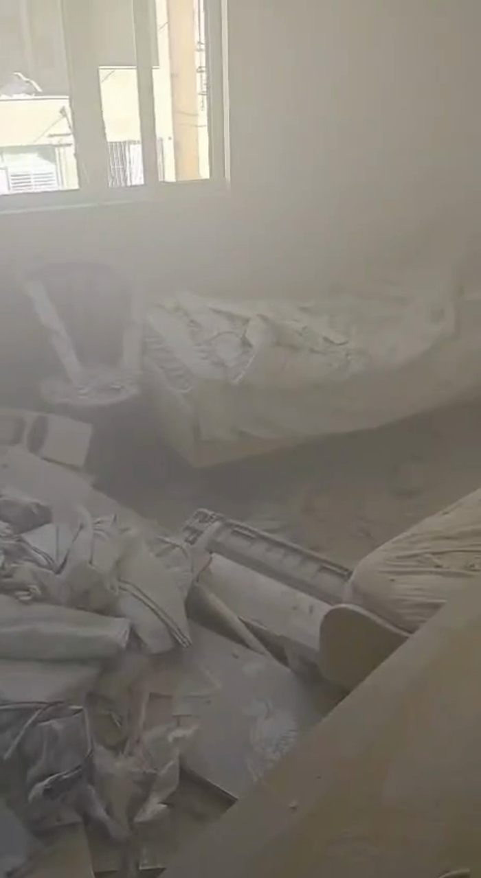 א בליק אריין אינעווייניג אין אן אפארטמענט וואס איז