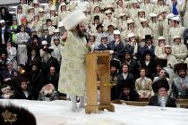 🌴בצל הקודש🌴 
רבינו שליט"א ביים עריכת שלחן הטהור בל