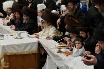 🌴בצל הקודש🌴 
רבינו שליט"א ביים סעודת משתה היין פור