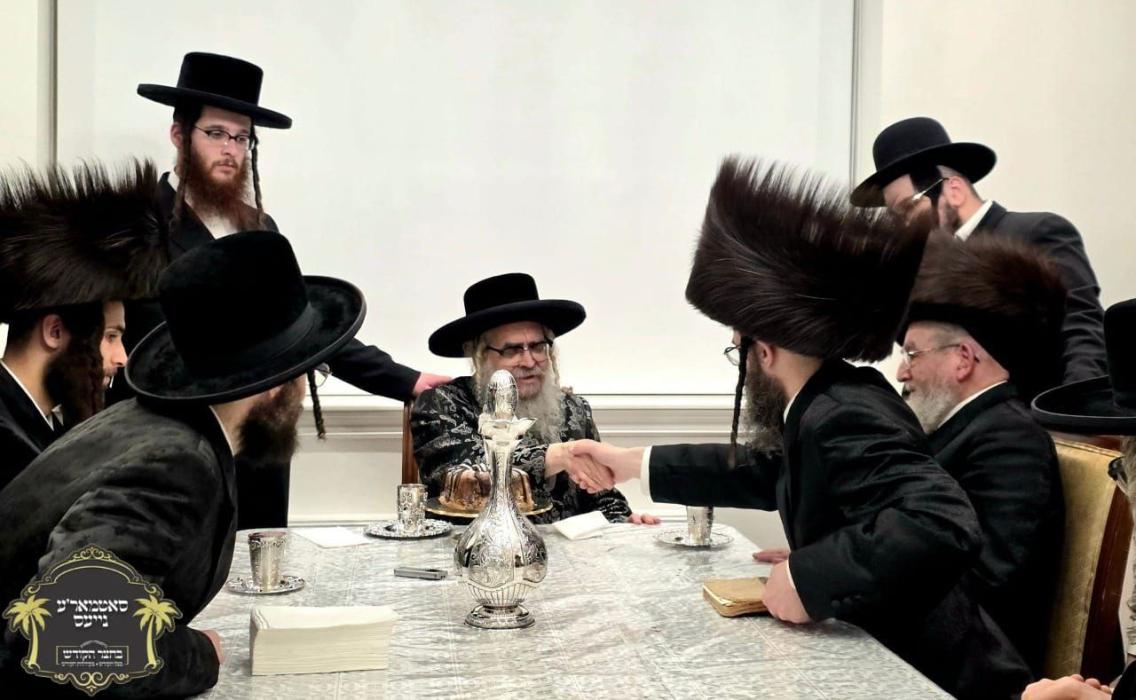 כ''ק רבינו הגה''ק שליט''א אויף א מסיבת לחיים אין ש