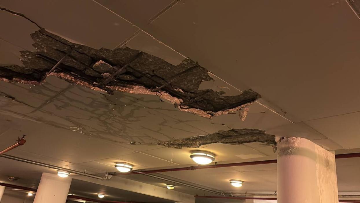 א שטיקל ברוכווארג פון אן איראנישן מיסיל האט באטראפ