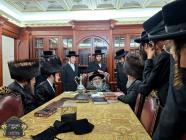 מסיבת לחיים בביתו נאוה קודש פון כ''ק רבינו הגה''ק 