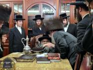 מסיבת לחיים בביתו נאוה קודש פון כ''ק רבינו הגה''ק 