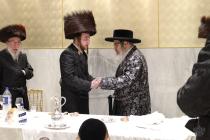 כ"ק מרן אדמו"ר שליט"א ביים שבע ברכות פון החתן כמר 