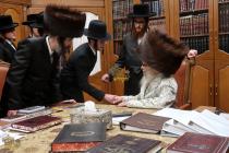 🌴בצל הקודש🌴 
תלמידי שיעור ג' פון ישיבה קטנה סניף ו