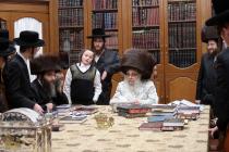 🌴בצל הקודש🌴 
תלמידי שיעור ג' פון ישיבה קטנה סניף ו