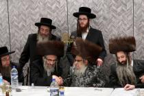 🌴בצל הקודש🌴 
רבינו שליט"א ביים שמחת הוואכנאכט לבן 