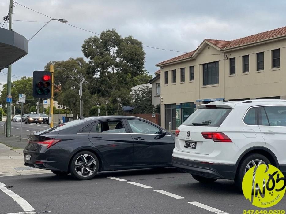 אויסטראליע - די פאליציי אין מעלבוירן האט געמאלדן א